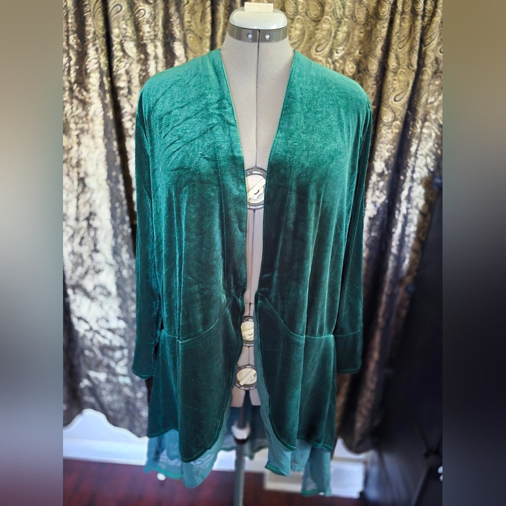 Elegant Green Velvet Women's Sweater